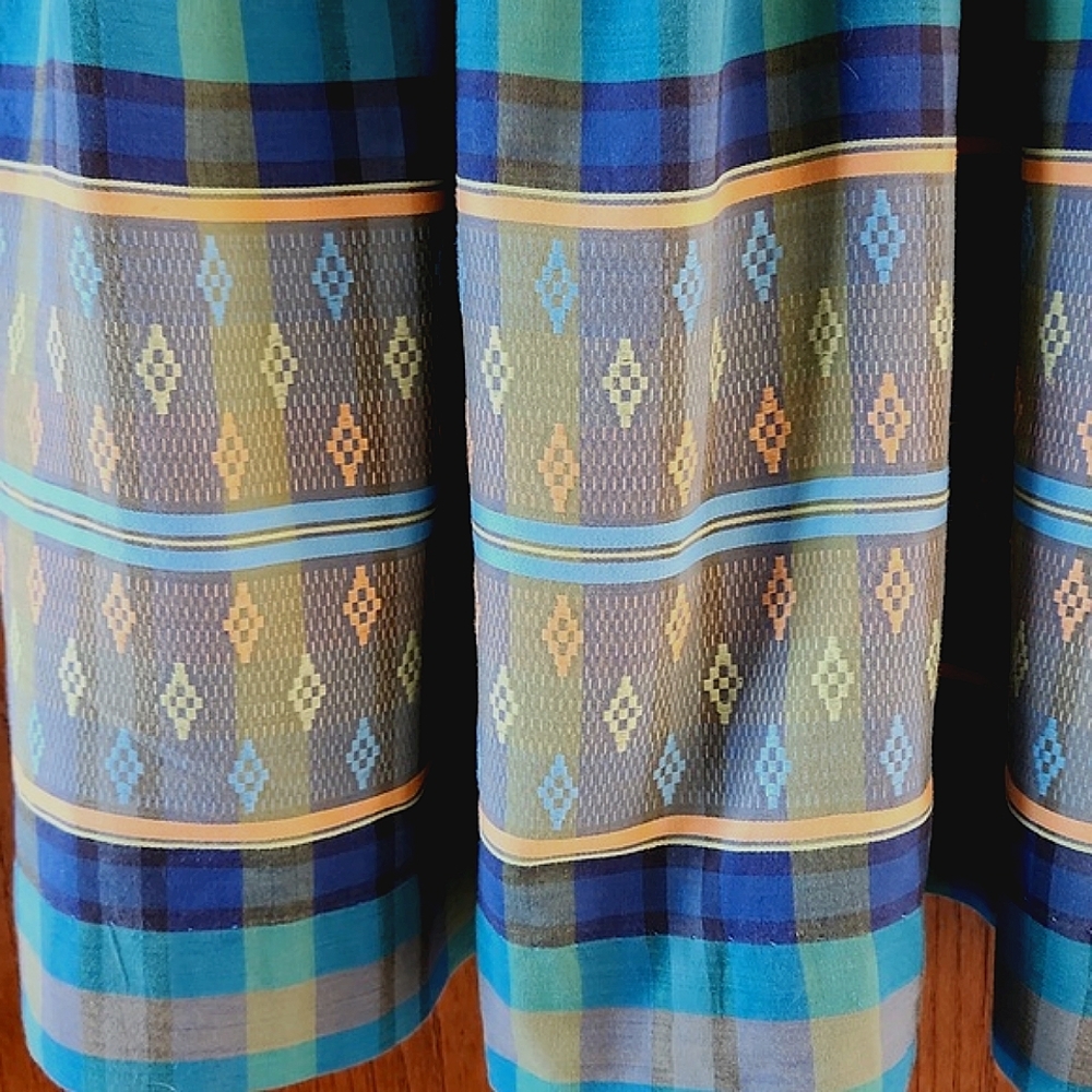 Vintage Junior/Misses border dress - Picture 2 of 7